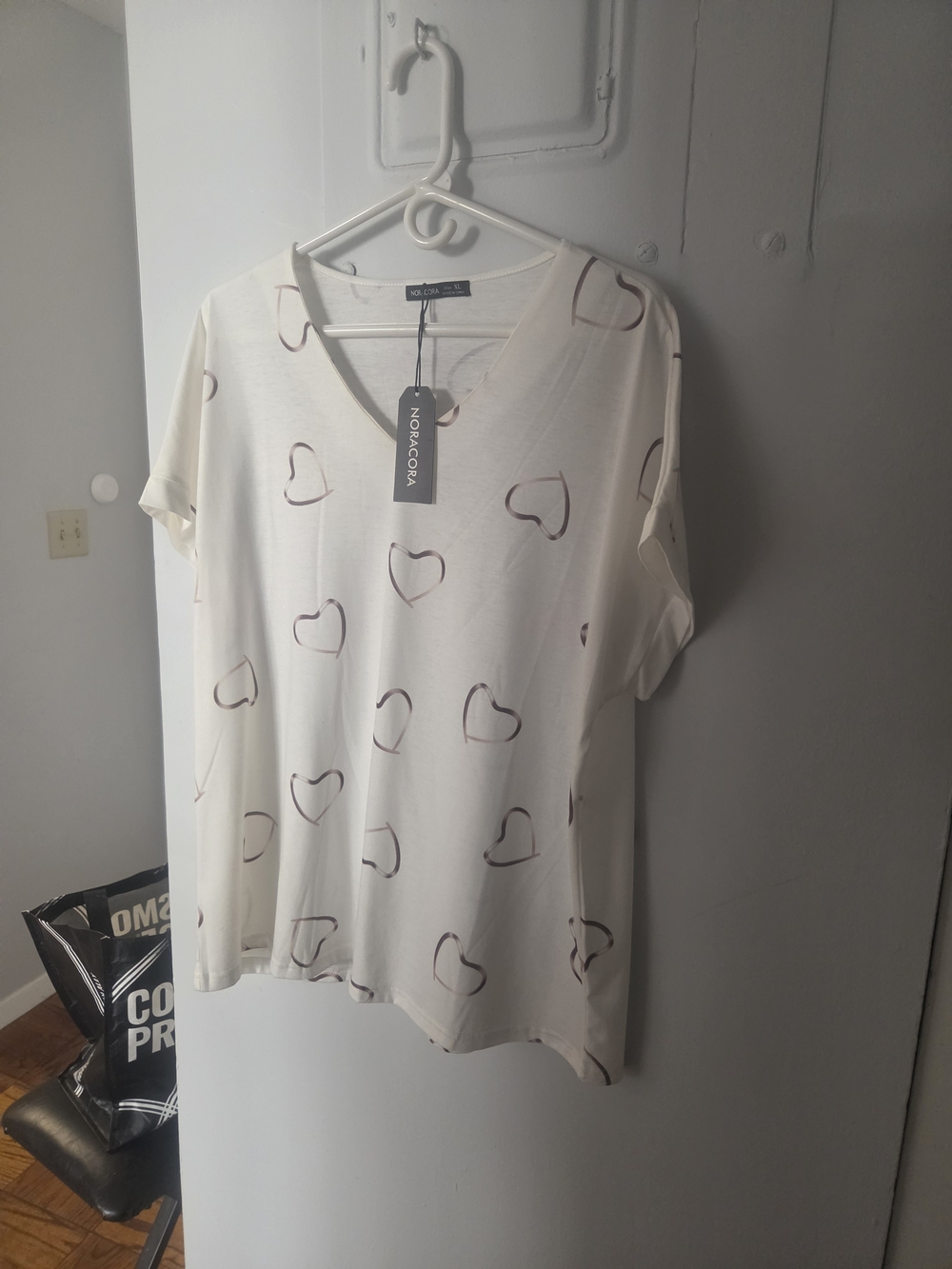 Women's Cream Heart Print V-Neck Top